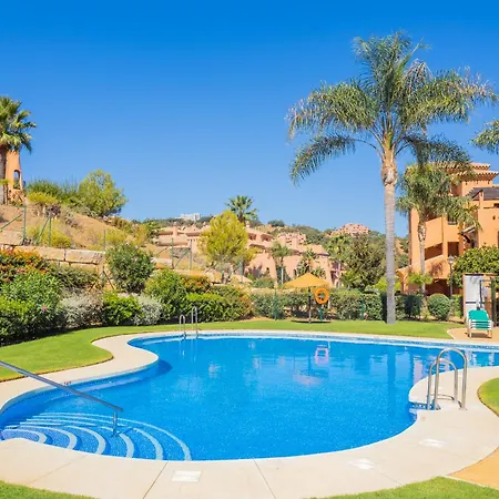 Cubo's Marbella Golf & Parking דירה