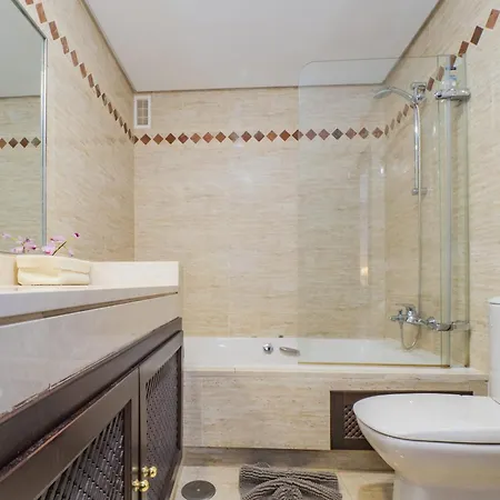 Apartment Cubo's Marbella Golf & Parking