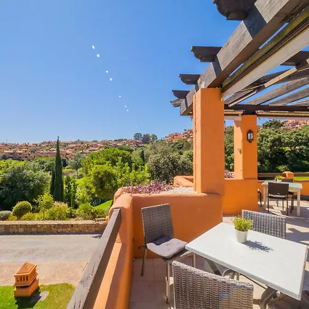 Cubo's Marbella Golf & Parking * Ojen