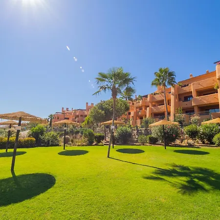 Apartment Cubo's Marbella Golf & Parking *