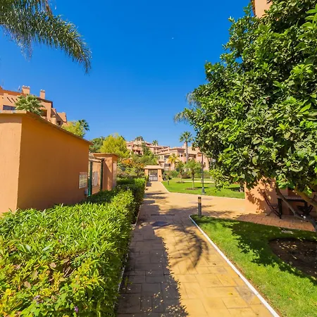Apartment Cubo's Marbella Golf & Parking Ojen